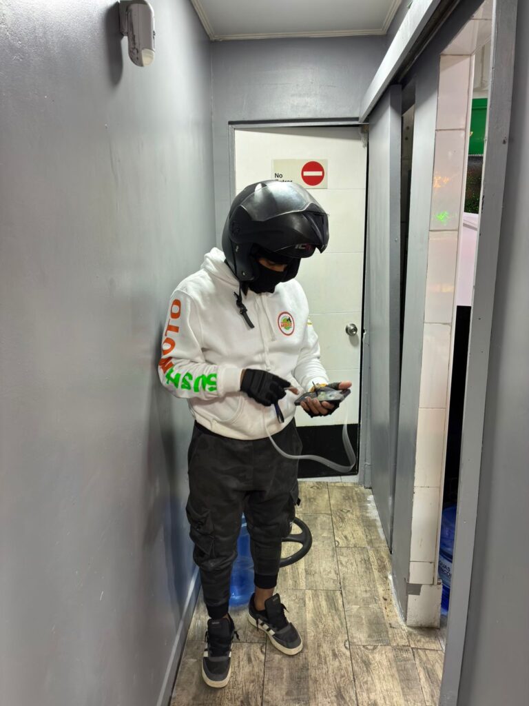 Imagen #2 de Laura c.